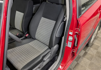 Подержанный автомобиль Suzuki SX4 Hatchback 2012 года (20 фото)