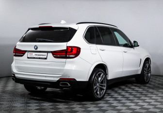 Подержанный автомобиль BMW X5 2016 года (5 фото)