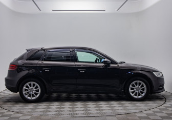 Подержанный автомобиль Audi A3 Hatchback 2016 года (6 фото)