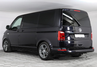 Подержанный автомобиль Volkswagen Caravelle 2019 года (7 фото)