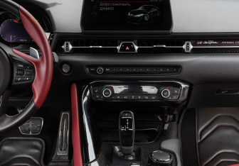 Подержанный автомобиль Toyota Supra 2019 года (13 фото)