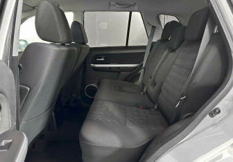 Подержанный автомобиль Suzuki Grand Vitara 2013 года (9 фото)