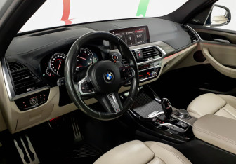 Подержанный автомобиль BMW X3 2019 года (7 фото)