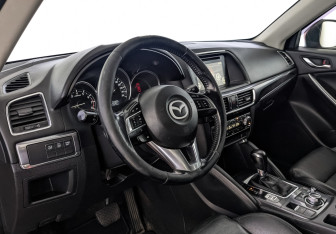 Подержанный автомобиль Mazda CX-5 2015 года (15 фото)