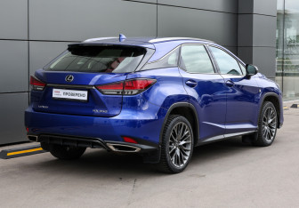 Подержанный автомобиль Lexus RX 2019 года (5 фото)