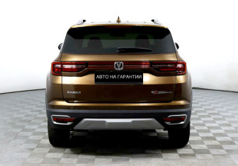 Подержанный автомобиль Changan CS35PLUS 2020 года (4 фото)