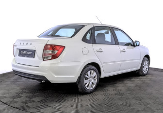 Подержанный автомобиль LADA (ВАЗ) Granta Sedan 2022 года (5 фото)