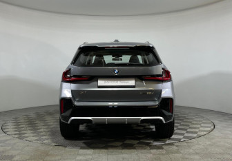 Новый BMW X1 2025 (5 фото)