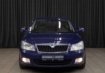 Подержанный автомобиль Skoda Octavia Liftback 2012 года (2 фото)
