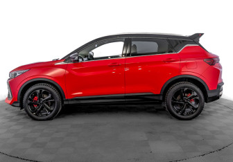 Подержанный автомобиль Geely Coolray 2024 года (8 фото)