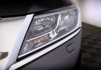 Подержанный автомобиль Nissan Pathfinder 2014 года (17 фото)