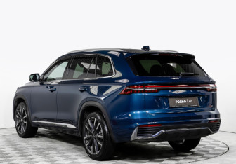 Подержанный автомобиль Geely Monjaro 2023 года (5 фото)