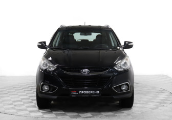 Подержанный автомобиль Hyundai ix35 2010 года (2 фото)