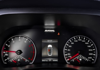 Подержанный автомобиль Haval Jolion 2023 года (13 фото)