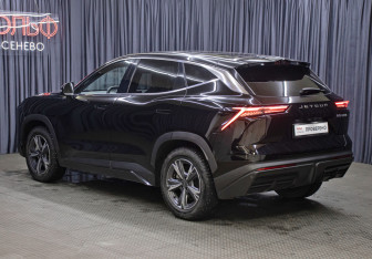 Подержанный автомобиль Jetour Dashing 2023 года (7 фото)