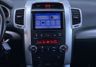 Подержанный автомобиль Kia Sorento 2012 года (12 фото)