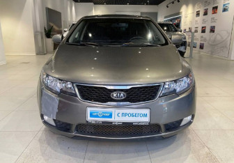 Подержанный автомобиль Kia Cerato Sedan 2012 года (2 фото)