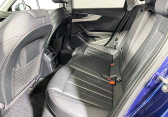 Подержанный автомобиль Audi A4 Sedan 2016 года (10 фото)