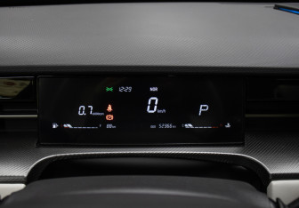 Подержанный автомобиль Jetour Dashing 2023 года (11 фото)