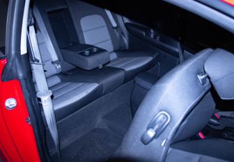 Подержанный автомобиль Kia Cerato Coupe 2013 года (24 фото)