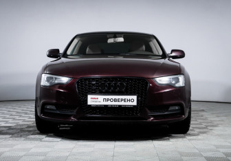 Подержанный автомобиль Audi A5 Coupe 2013 года (2 фото)