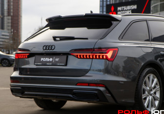 Подержанный автомобиль Audi A6 Wagon 2019 года (23 фото)