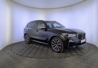 Подержанный автомобиль BMW X5 2020 года (3 фото)