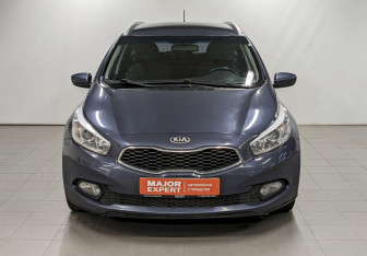 Подержанный автомобиль Kia Ceed Wagon 2013 года (2 фото)