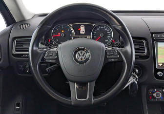 Подержанный автомобиль Volkswagen Touareg 2018 года (22 фото)