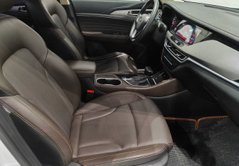 Подержанный автомобиль Changan CS35PLUS 2019 года (9 фото)