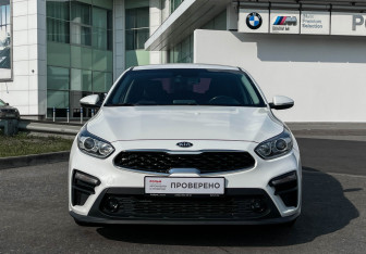 Подержанный автомобиль Kia K3 Sedan 2019 года (2 фото)
