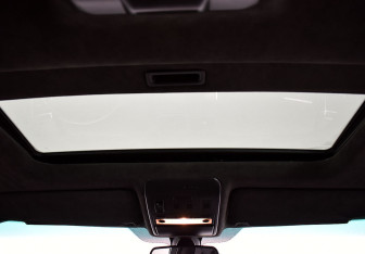 Подержанный автомобиль Land Rover Range Rover 2010 года (25 фото)