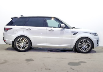 Подержанный автомобиль Land Rover Range Rover Sport 2017 года (4 фото)