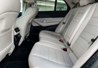 Подержанный автомобиль Mercedes-Benz GLE 2021 года (10 фото)
