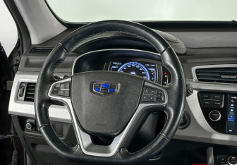 Подержанный автомобиль Geely Atlas 2019 года (15 фото)