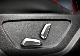 Подержанный автомобиль Geely Coolray 2024 года (21 фото)