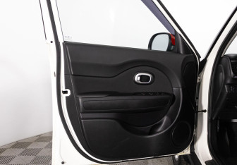 Подержанный автомобиль Kia Soul 2018 года (18 фото)