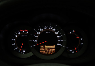 Подержанный автомобиль Toyota RAV4 2008 года (9 фото)