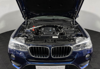 Подержанный автомобиль BMW X3 2016 года (10 фото)