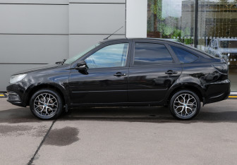 Подержанный автомобиль LADA (ВАЗ) Granta Liftback 2023 года (8 фото)