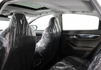 Подержанный автомобиль JAC J7 2023 года (10 фото)