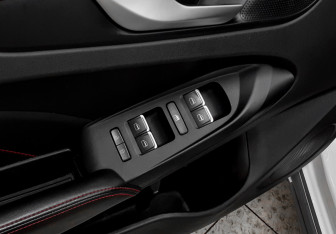 Подержанный автомобиль Kaiyi E5 2023 года (20 фото)