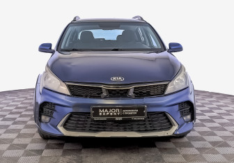 Подержанный автомобиль Kia Rio Hatchback 2021 года (2 фото)