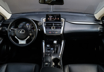 Подержанный автомобиль Lexus NX 2016 года (9 фото)