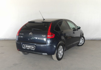 Подержанный автомобиль Citroen C4 Hatchback 2010 года (6 фото)