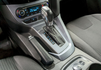 Подержанный автомобиль Ford Focus Wagon 2014 года (29 фото)