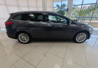 Подержанный автомобиль Ford Focus Wagon 2016 года (4 фото)