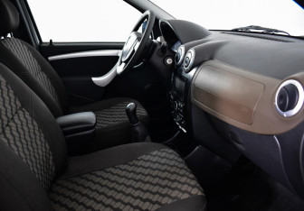 Подержанный автомобиль LADA (ВАЗ) Largus Wagon 2019 года (5 фото)