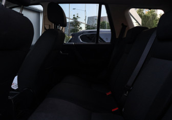 Подержанный автомобиль Land Rover Freelander 2011 года (8 фото)
