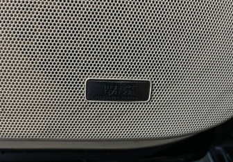 Подержанный автомобиль Lexus LX 2016 года (25 фото)